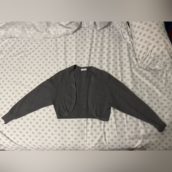 Aritzia decisions shrug - Picture 2 of 10